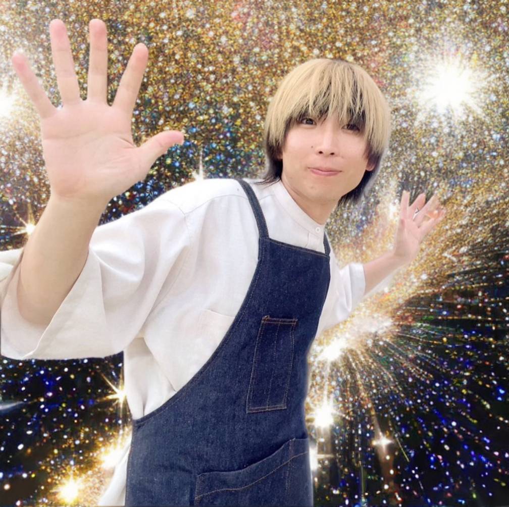 DJRIN
美容師でバーテンダーでイベンターでダンサーでDJのRINです♫
久しぶりにDJします♫